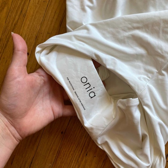 NWT Onia Jenna One-Shoulder One Piece Swimsuit in White Size Small - Picture 8 of 10